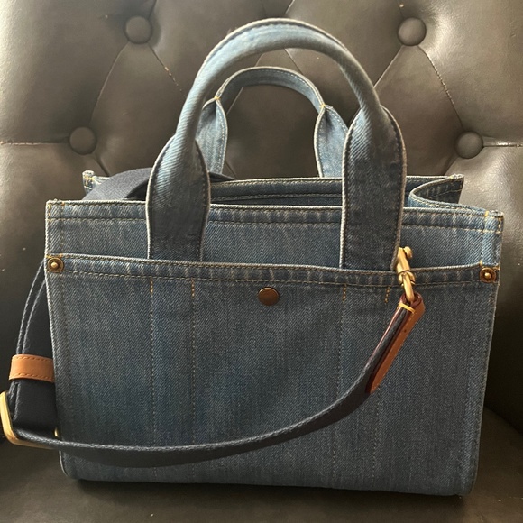 COACh Denim Cargo Tote Bag Color Indigo Denim - Picture 2 of 4